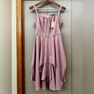 Gorgeous mauve Doe & Rae spaghetti strap handkerchief dress, size M